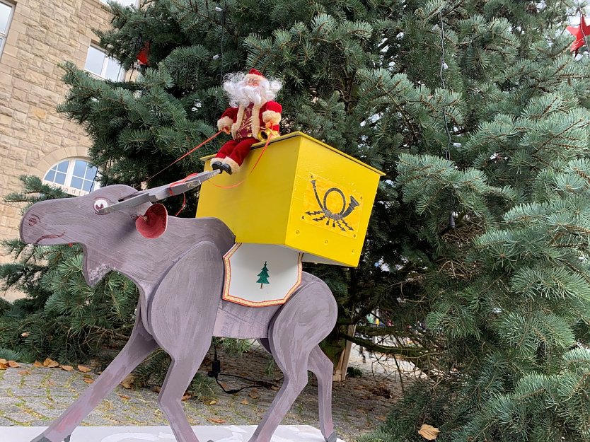 Der Briefkasten für Weihnachtswünsche kommt ab Dezemeber neben den Weihnachtsbaum auf dem Rathausplatz (Foto: Stadtverwaltung Nordhausen)