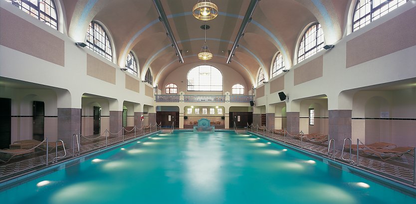 Wo die meisten Nordhäuser schwimmen lernten: Das historische Jugendstilbad (Foto: Badehaus Nordhausen)