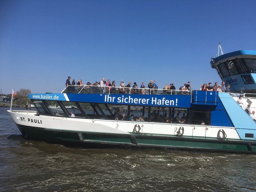 Nix mit Vergnügungsfahrten im Hamburger Hafen - erst muss die Inzidenz runter (Foto: nnz-Archiv)