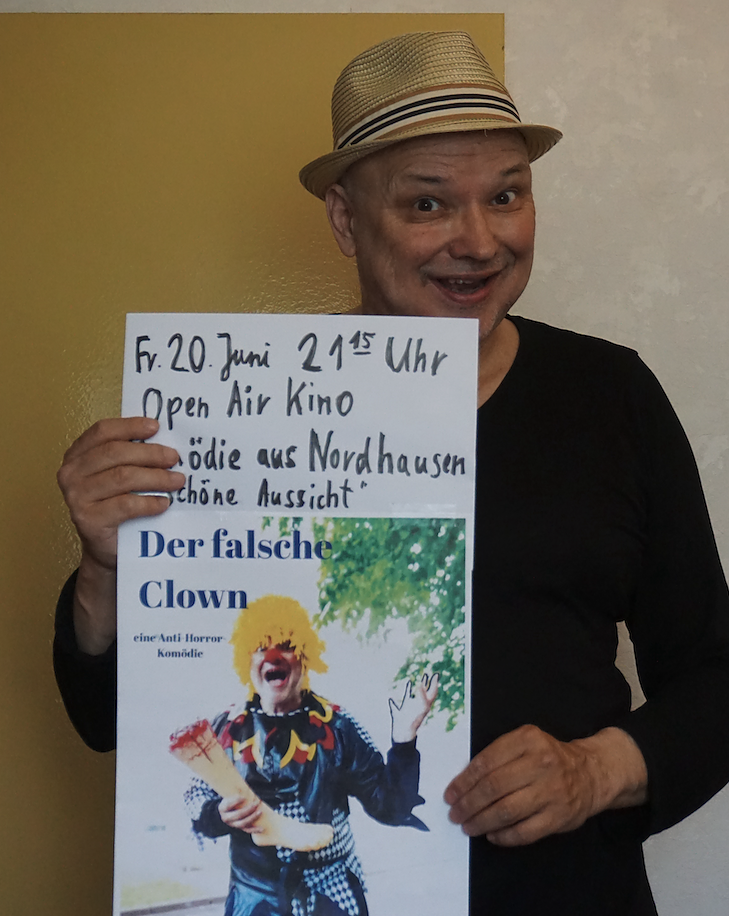 Bild: Eric Grun feiert seine n&auml;chste Filmpremiere in der Sch&ouml;nen Aussicht
