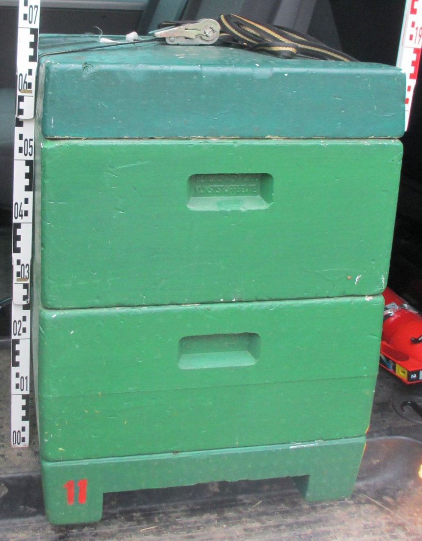 Bild: Bienenstock gestohlen
