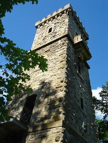 Bild: Sondersh&auml;user Bismarckturm zug&auml;nglich