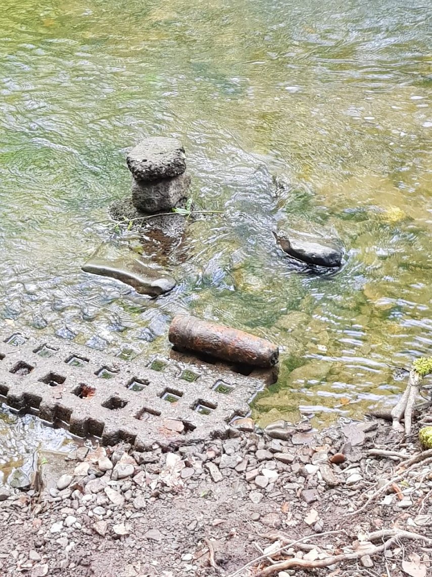 Bild: Bombe im Wasser