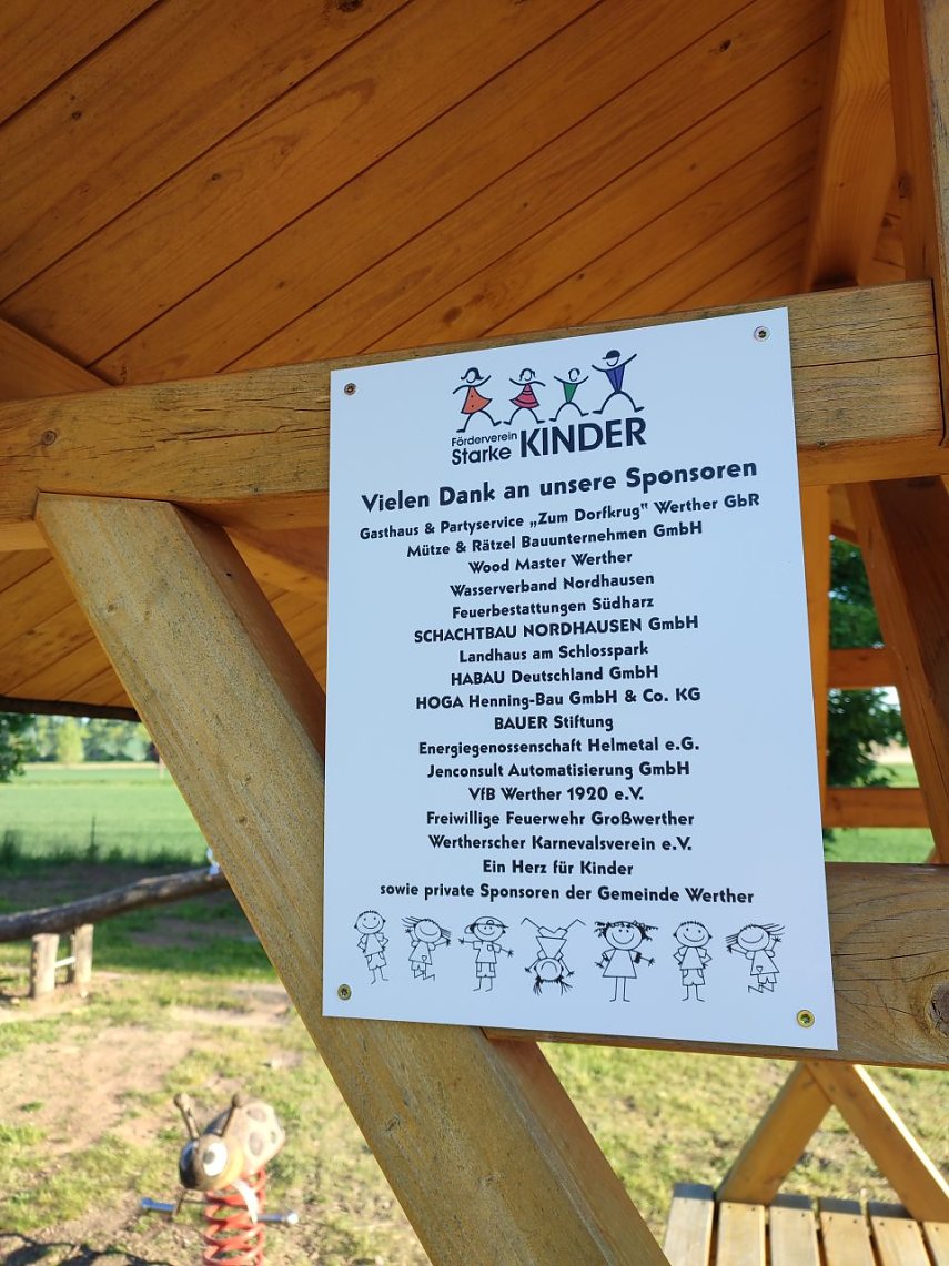 Bild: Danksagung am neuen Spielplatz