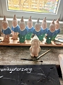 Die Zwergenwerkstatt im Blumenblock. Ein ungebranntes Exemplar ist verschwunden.  (Ren&eacute; Wei&szlig;bach)