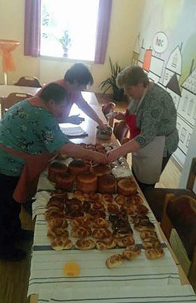 Bild: Die Osterbrotb&auml;ckerei im hoc.
