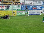 100 Jahre Fu&szlig;ball Sondershausen (Foto: &Uuml;ber das Gl&uuml;ck der Zuschauer hatte kn bereits geschrieben. Hier gibt es jetzt die Bilder vom Spiel und auch zwei Gl&uuml;ckw&uuml;nsche wurden ausgesprochen...)