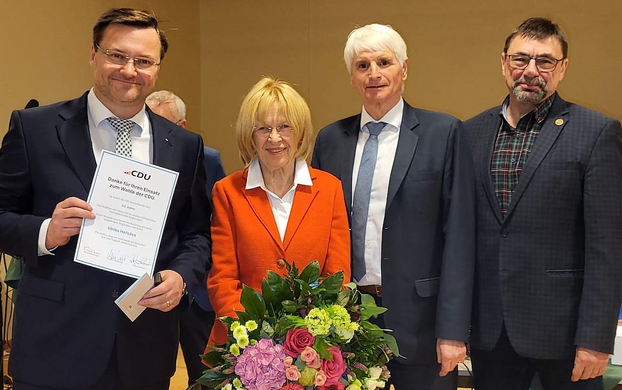 Wieder Ehrenamtliche gewürdigt (Foto: Karl-Heinz Herrmann) Wieder Ehrenamtliche gewürdigt (Foto: Karl-Heinz Herrmann)