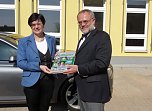 Regelschule &uuml;bergeben (Foto: Karl-Heinz Herrmann)