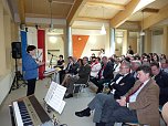 Regelschule &uuml;bergeben (Foto: Karl-Heinz Herrmann)