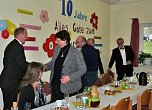 Innenminister brachte Geld vorbei (Foto: Karl-Heinz Herrmann)