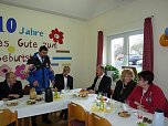 Innenminister brachte Geld vorbei (Foto: Karl-Heinz Herrmann)