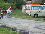 Mit Blaulicht durch Berka (Foto: Karl-Heinz Herrmann)