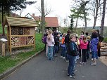 Spielerische Waldp&auml;dagogik (Foto: Karl-Heinz Herrmann)
