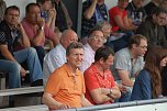 Momente auf und neben dem Spielfeld (Foto: Olaf Dobrzykowsky)