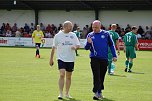 Momente auf und neben dem Spielfeld (Foto: Olaf Dobrzykowsky)