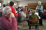 Musikalisch auf Weihnachten eingestimmt (Foto: Klaus Henze) Musikalisch auf Weihnachten eingestimmt (Foto: Klaus Henze)