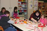 Gelungener Weihnachtsmarkt in Grundschule (Foto: J. Piper)