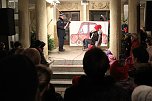 De Polizei als Fensterpate (Foto: nnz)