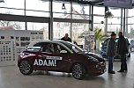 Gro&szlig;es Angrillen bei Opel Autohaus Peter (Foto: nnz-City Scout Sven G&auml;mkow)
