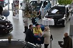 Gro&szlig;es Angrillen bei Opel Autohaus Peter (Foto: nnz-City Scout Sven G&auml;mkow)