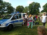 Polizeivorf&uuml;hrungen im Zeltlager der Johanniter (Foto: Ilka K&uuml;hn)