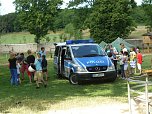 Polizeivorf&uuml;hrungen im Zeltlager der Johanniter (Foto: Ilka K&uuml;hn)