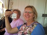 Gespr&auml;ch in der Goldenen Aue (Foto: privat)