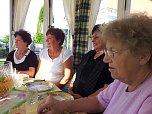 Gespr&auml;ch in der Goldenen Aue (Foto: privat)