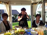 Gespr&auml;ch in der Goldenen Aue (Foto: privat)