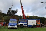 " Br&uuml;ckenbau im Thueringer Wald " (Foto: THW)