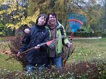 Saubermachen im B&auml;renpark (Foto: Wolfgang Stenzel)