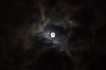Lichtspiel in der Nacht (Foto: Gernot Thelemann)