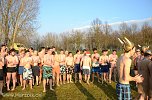 Eisbaden der FH Nordhausen (Foto: nnz-City Scout Sven G&auml;mkow)