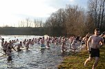 Eisbaden der FH Nordhausen (Foto: nnz-City Scout Sven G&auml;mkow)
