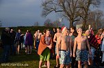 Eisbaden der FH Nordhausen (Foto: nnz-City Scout Sven G&auml;mkow)