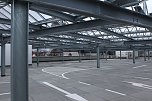 Oberes, &uuml;berdachtes Parkdeck (Foto: nnz)