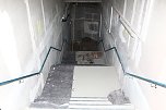 Blick ins Innere: Hinunter zum Untergeschoss (nicht f&uuml;r Kunden) (Foto: nnz)