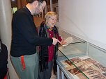 Ausstellung er&ouml;ffnet (Foto: Hans-Georg Backhaus)