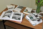Kritisches in Wezel-Bibliothek? (Foto: Karl-Heinz Herrmann)