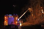 LKW wird gebirgen (Foto: Feuerwehr Heiligenstadt)