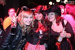 Beste Freunde im Jugenclubhaus (Foto: Belvedere Media Agentur)