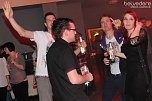 Beste Freunde im Jugenclubhaus (Foto: Belvedere Media Agentur)