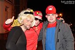 Beste Freunde im Jugenclubhaus (Foto: Belvedere Media Agentur)