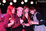 Beste Freunde im Jugenclubhaus (Foto: Belvedere Media Agentur)