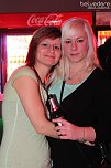 Beste Freunde im Jugenclubhaus (Foto: Belvedere Media Agentur)