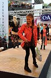Fashion-Show in der Galerie (Foto: Peter Blei)