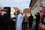 Party auf dem Markt (Foto: Karl-Heinz Herrmann)