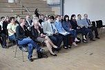 Gleich zwei Schecks im Gep&auml;ck (Foto: Karl-Heinz Herrmann)