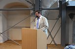 Gleich zwei Schecks im Gep&auml;ck (Foto: Karl-Heinz Herrmann)